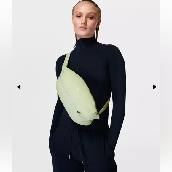 Pathfinder Packable Jacket; comes with packable bag. - Picture 8 of 9